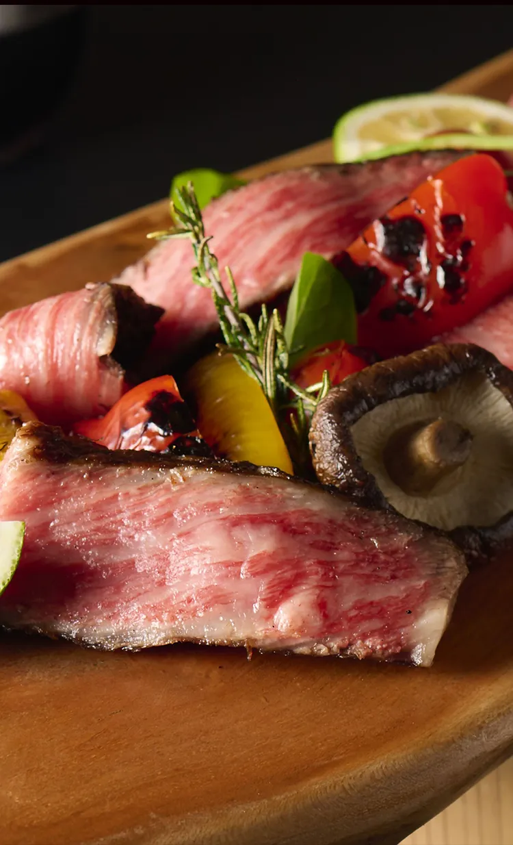 和牛料理 | おおいた和牛 ～百年の恵み～ | 新しい大分県産和牛ブランド