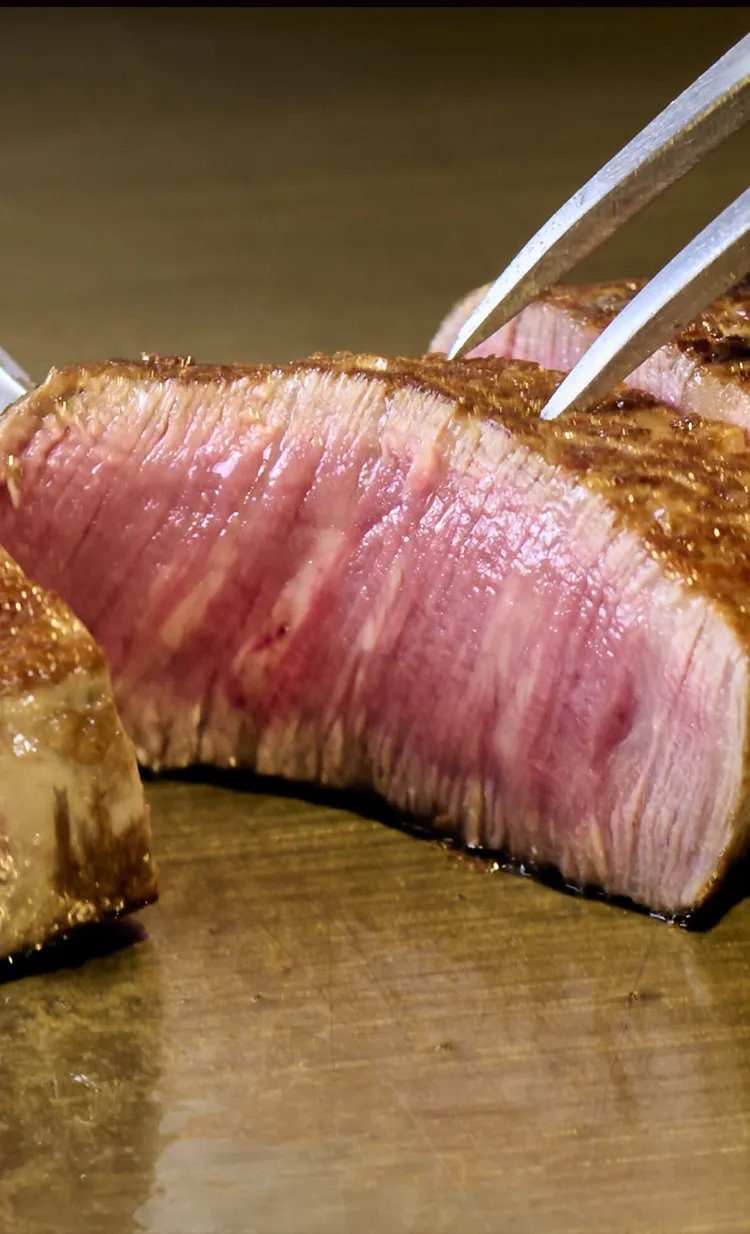 和牛料理 | おおいた和牛 ～百年の恵み～ | 新しい大分県産和牛ブランド